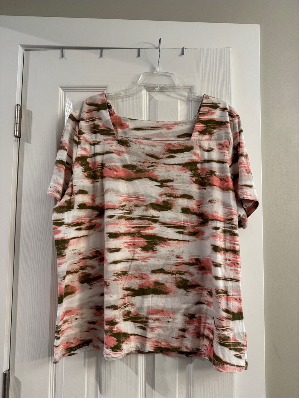 Coral Bay Short-Sleeve V-Neck Top in Pink & Olive